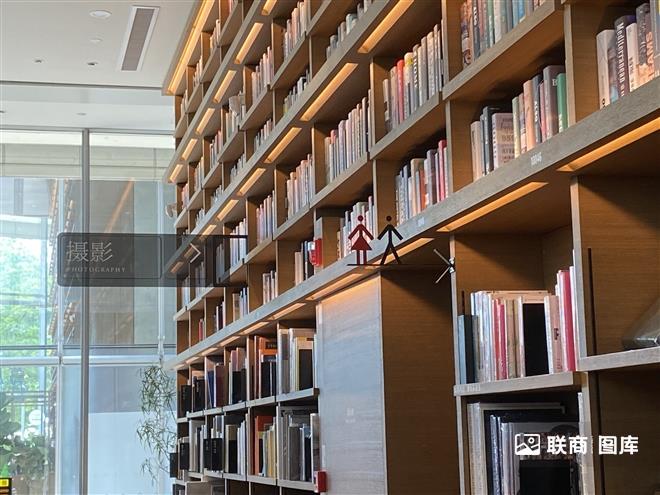 �\��<a href=http://t.linkshop.com/kindex_id_420.aspx target=_blank class=hotwords>����</a>