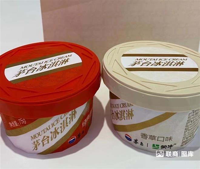 é�_�����